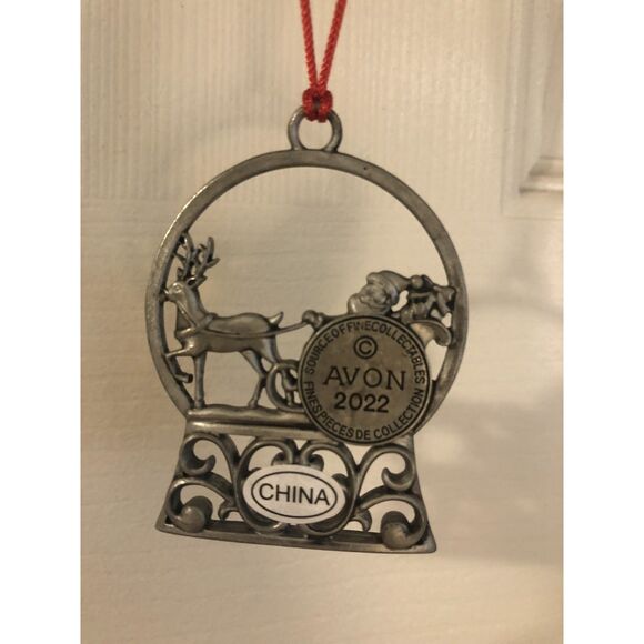 Avon Collectible Pewter Christmas Ornament_ Santa's Midnight Sleigh Ride - Picture 5 of 13